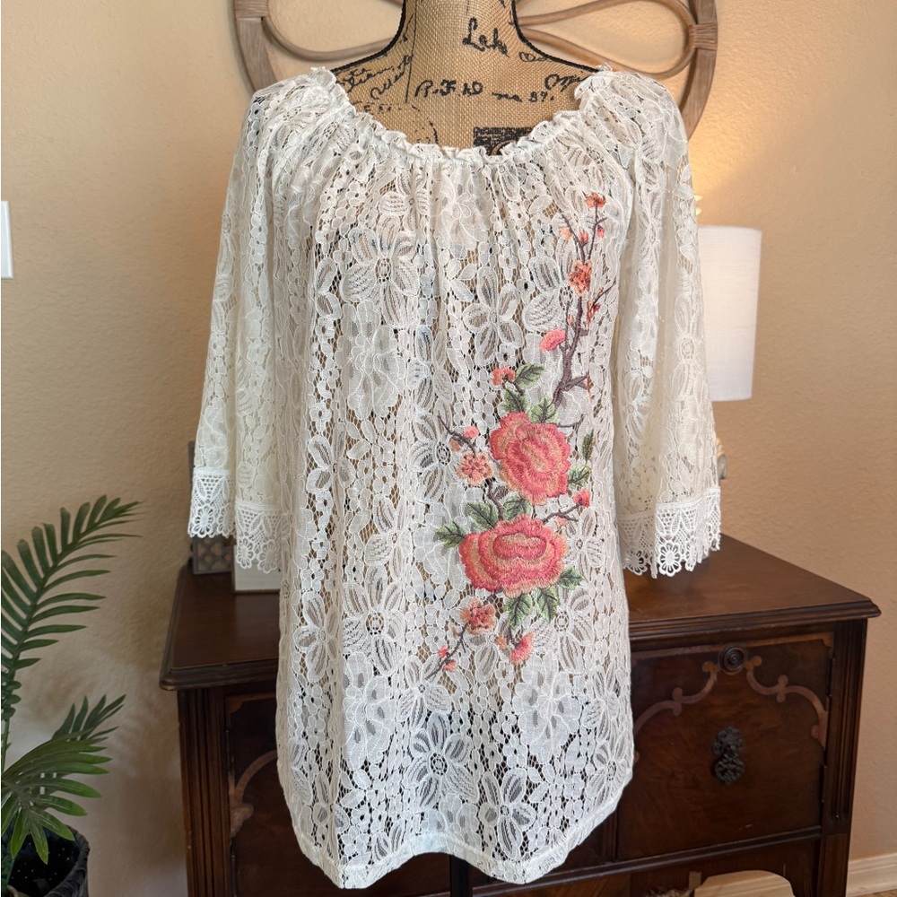 Lauren Michelle Crotched Lace & Floral Embroidery Blouse Oversized